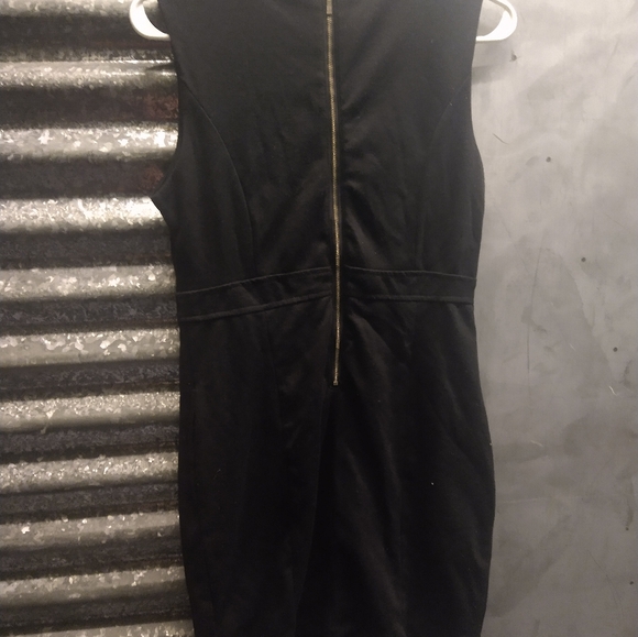 Black Dress - Picture 3 of 6